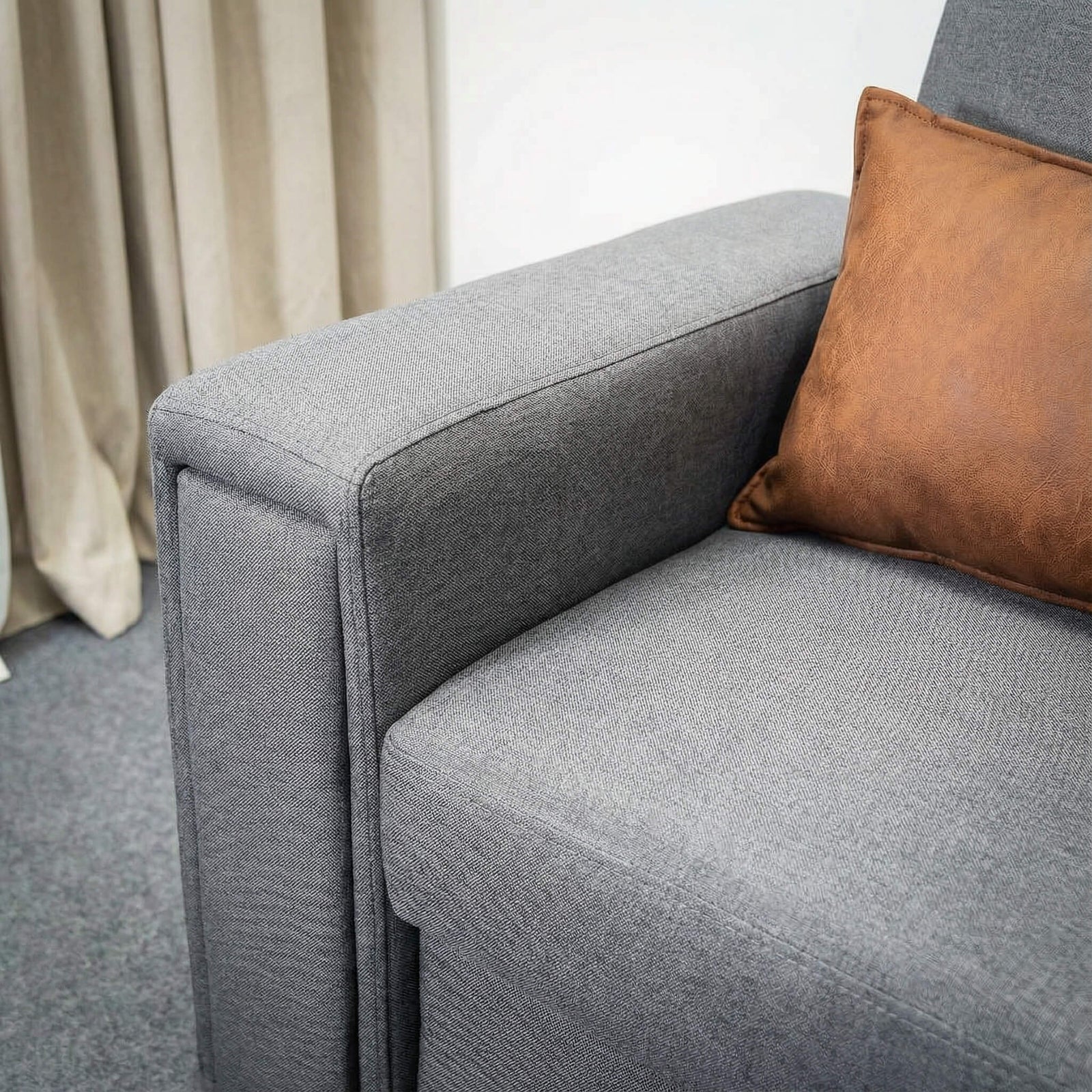 Un reposabrazos que guarda tus secretos